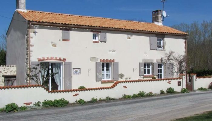 Réalisation rénovation façade, Label Face, votre enduiseur à Saint-Gilles-Croix-de-vie